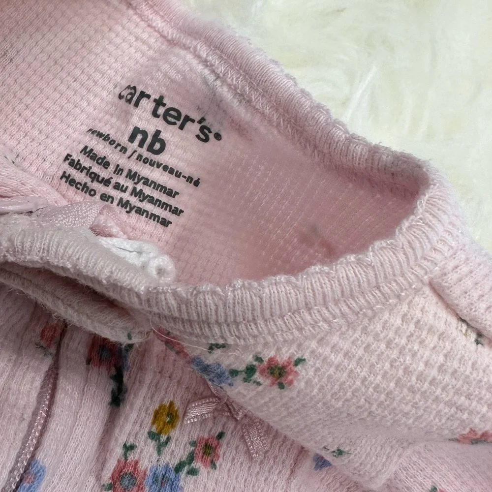 5/$30 Carter’s Newborn Zip Footies Baby Girl​